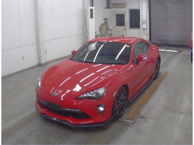 24279859_carP_l_4.jpg