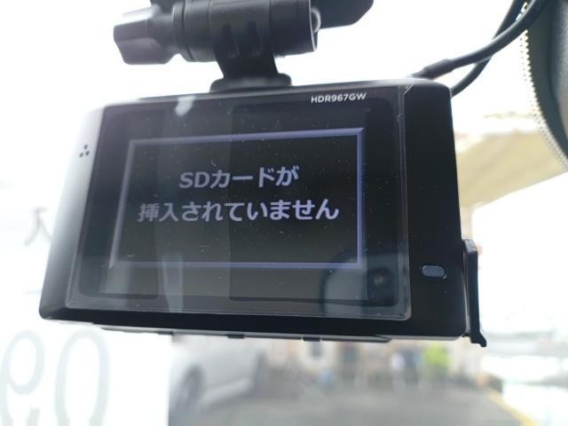26474520_carP_l_12.jpg
