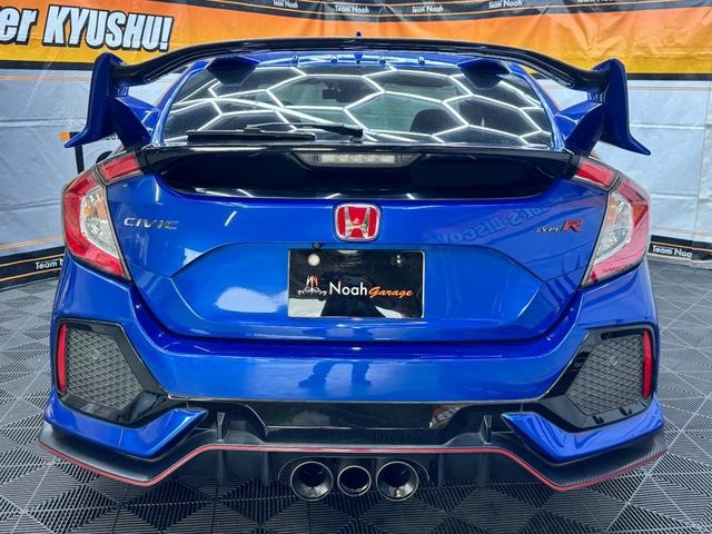 9800383A30261023W00113.jpg