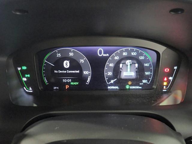 0201190A30260525W00113.jpg