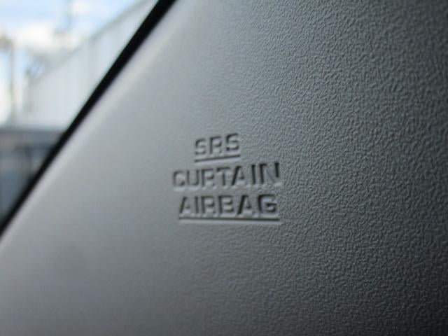 0540370A30251010W00117.jpg