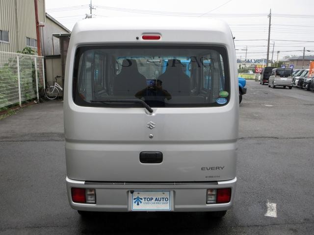 0503263A30260908W00414.jpg