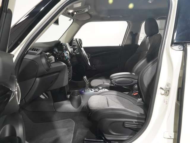 5679e5a059aa4d037e9ae82c1d6b3796.jpg