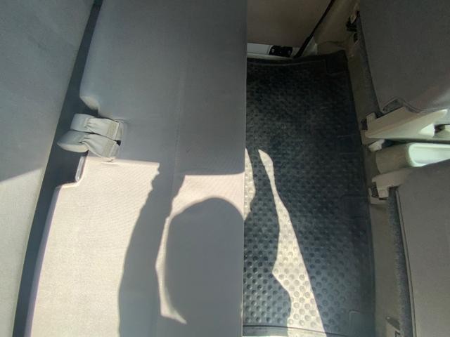 0700516A30260912W00113.jpg