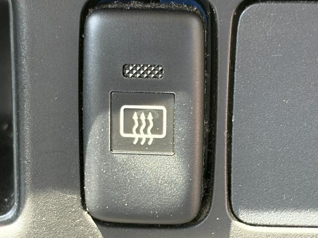 0300918A30260527W00205.jpg