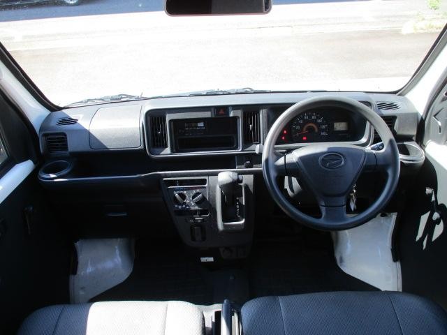 0200974A30260426W00404.jpg