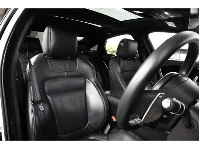 24823160_carP_l_11.jpg