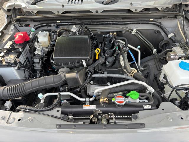 0540421A30260417W00116.jpg