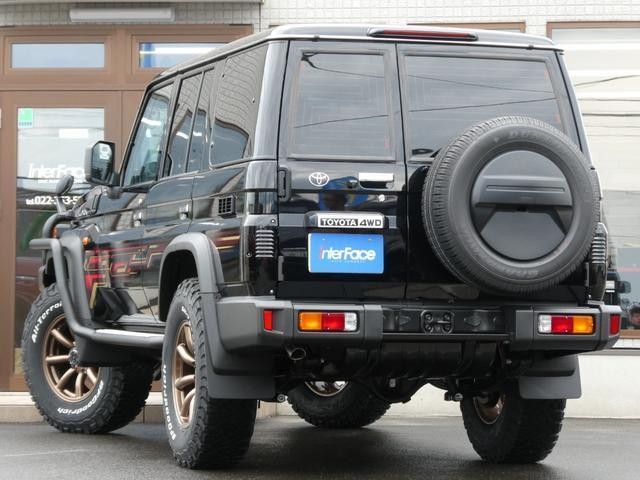 25550677_carP_l_7.jpg