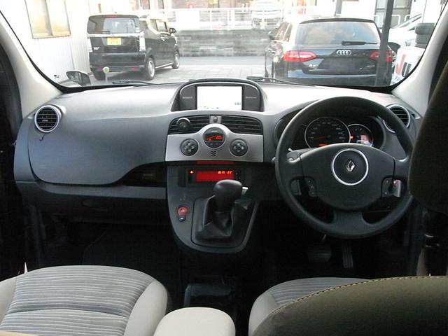 0540199A30260508W00110.jpg