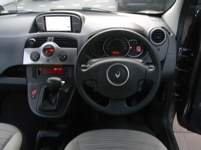 0540199A30260508W00111.jpg
