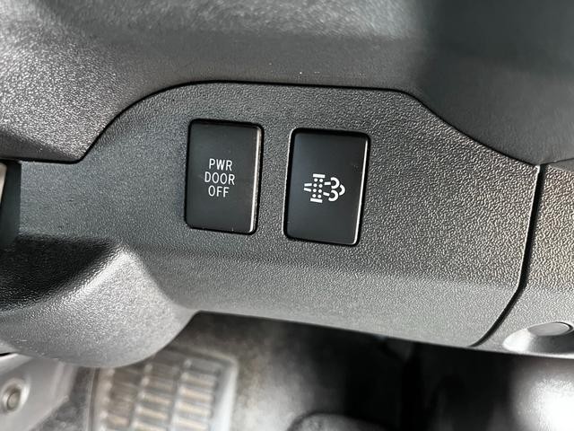 0500199A20260820W00117.jpg
