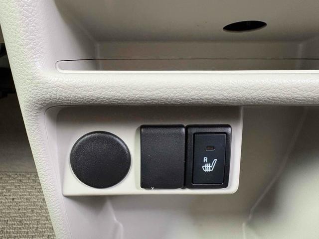 0541840A30261021W00108.jpg