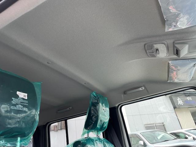 0804100A30260419W00111.jpg