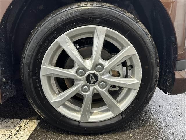 0551871A20260824D00214.jpg