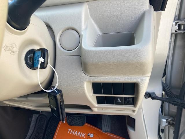0303477A30260813W00217.jpg