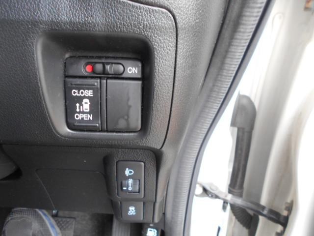 0500691A30260901W00209.jpg