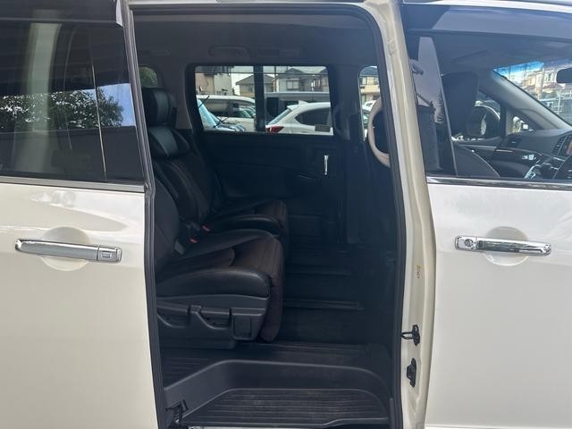 26917706_carP_l_8.jpg