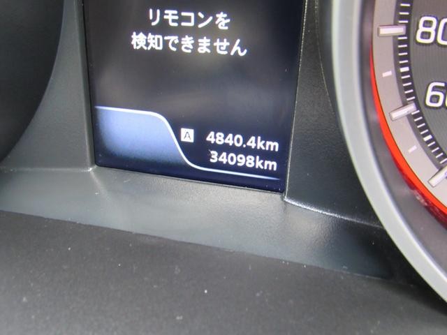 0560435A30260415W00111.jpg