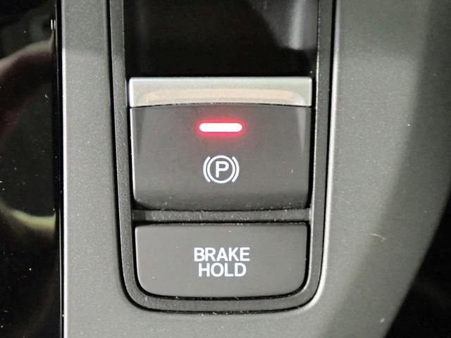 0230024A30260926W00511.jpg