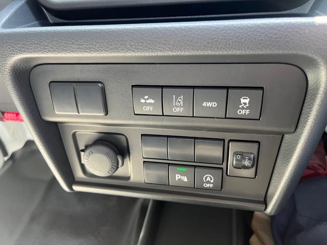 0401010A30260513W00107.jpg