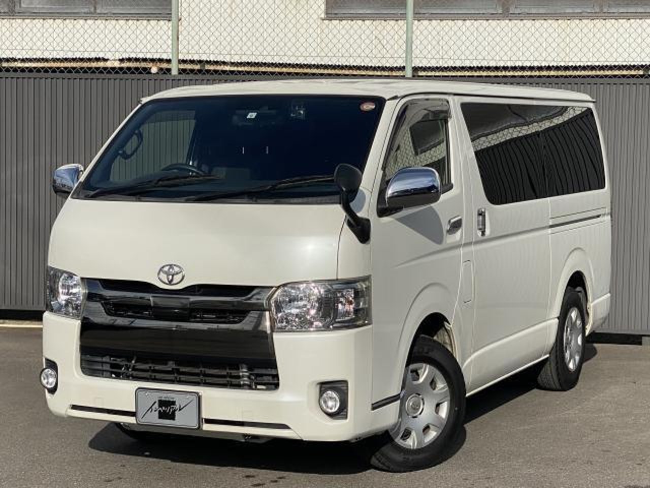 2020 Toyota Hiace, photo 1 of 1