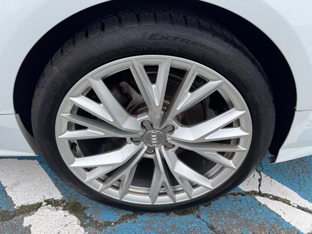 0404193A30260701W00117.jpg