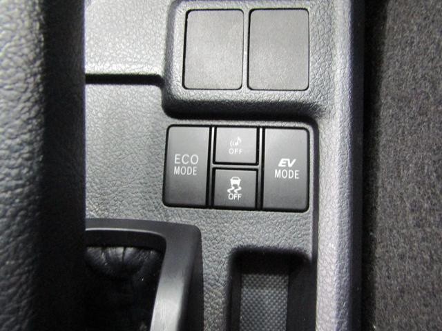 0701563A30260418W00915.jpg