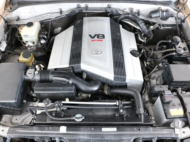 0560694A30260820W00210.jpg
