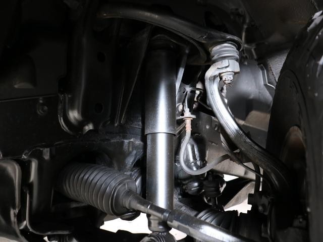 0560694A30260820W00219.jpg