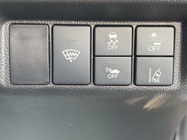 0303430A30260312W00108.jpg
