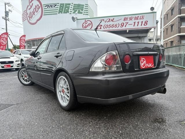 0204545A30260831W00411.jpg