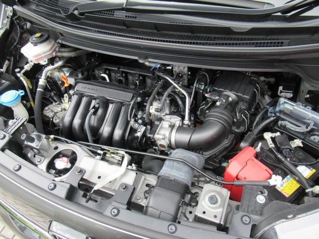 0703310A30260427W00103.jpg