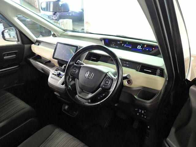 0207791A30260817W00414.jpg