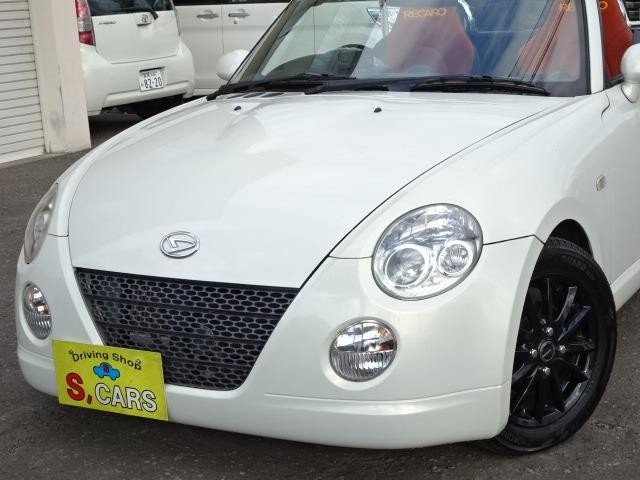 0310407A30261014W00117.jpg