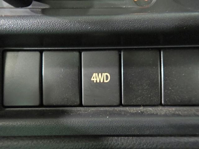 0204644A30260901W00104.jpg