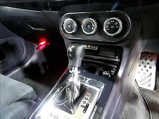 21233702_carP_l_16.jpg