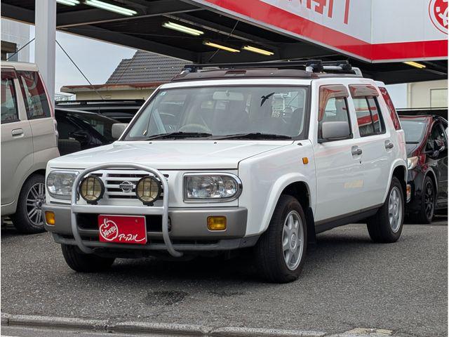 24501487_carP_l_1.jpg