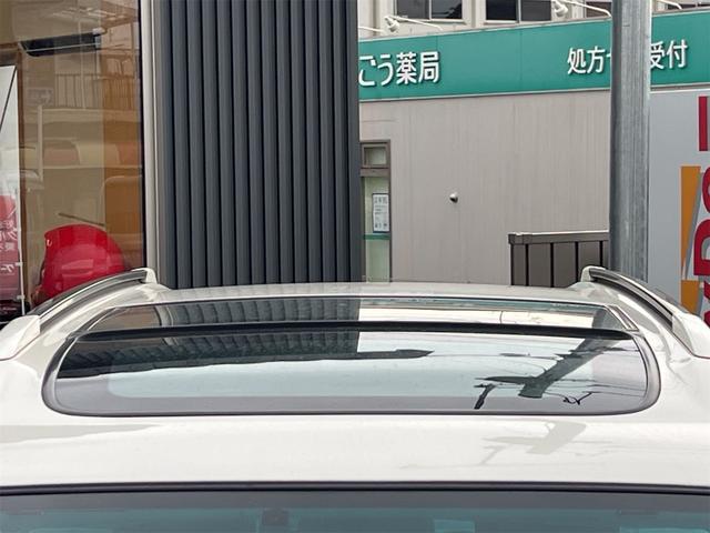 0403579A30260707W00208.jpg