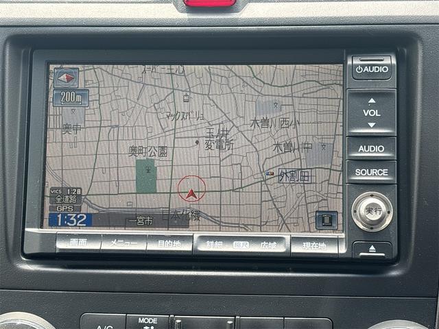 0201348A30260610W00105.jpg