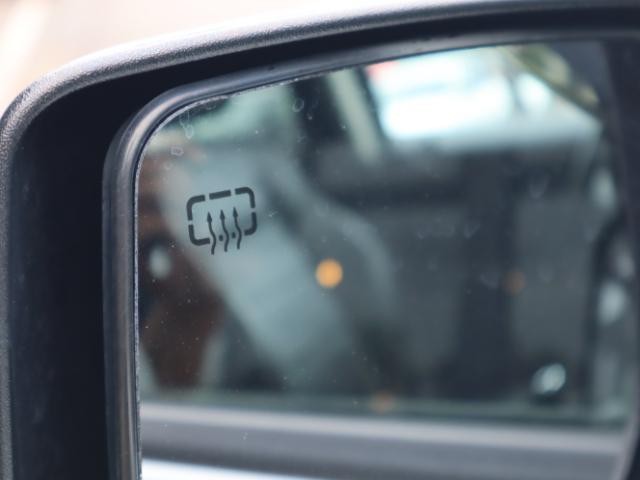 26235911_carP_l_17.jpg