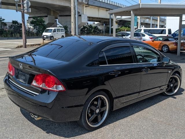 25263785_carP_l_9.jpg