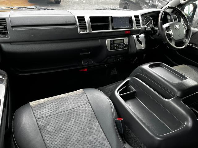 0500199A20260625W00207.jpg