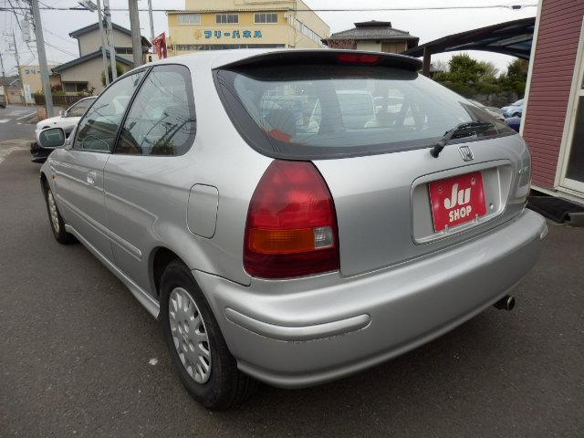 23280961_carP_l_3.jpg