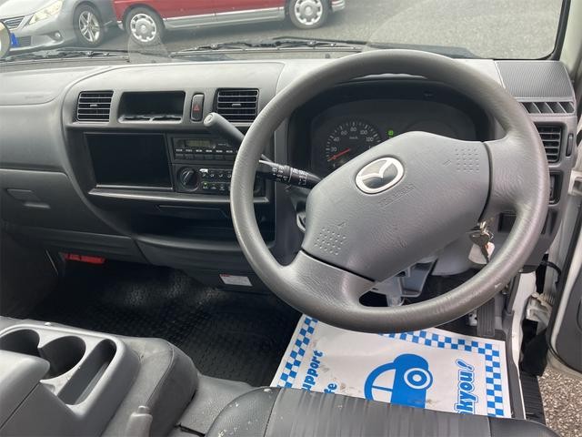 0560822A30261026W00117.jpg
