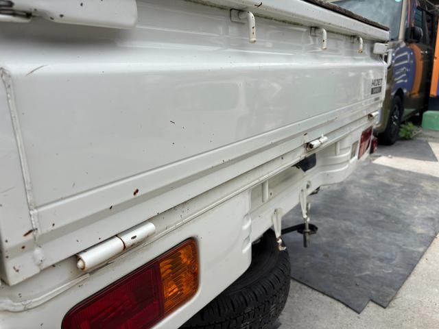 0708765A30260809W00114.jpg