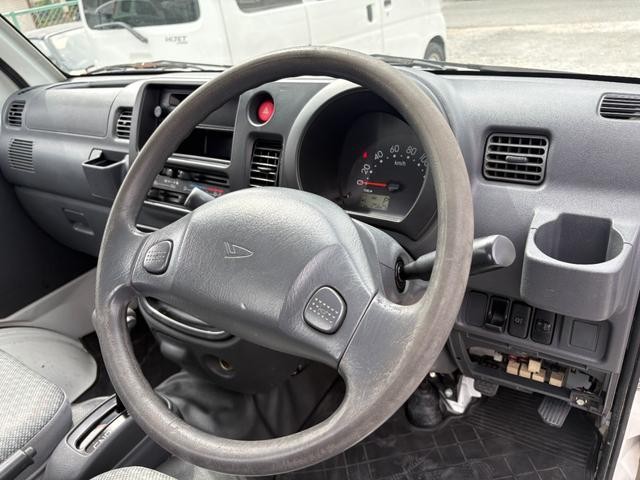 0708765A30260809W00116.jpg