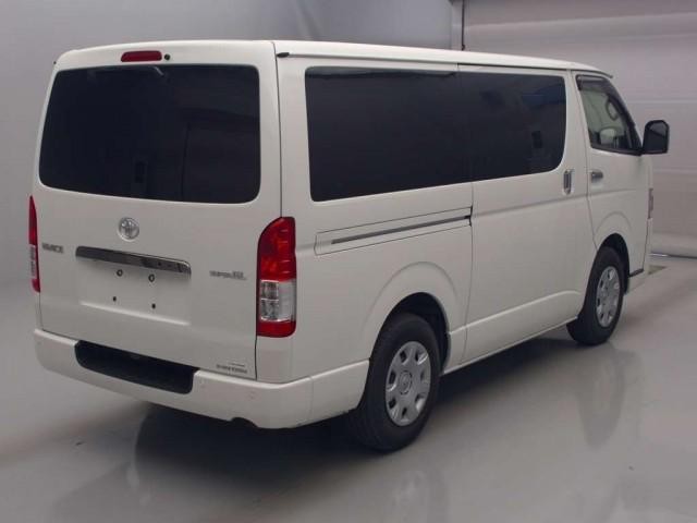 26947649_carP_l_3.jpg