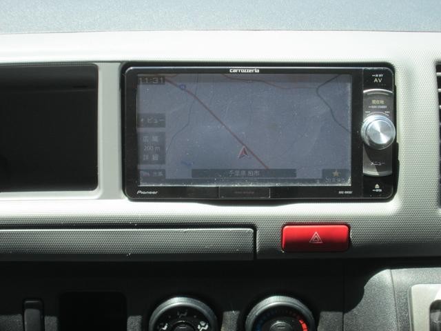 0550673A30260510W00517.jpg