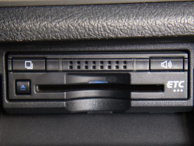 0560520A30260929W01713.jpg